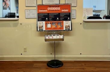 Narcan Grab-n-go Display